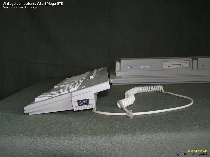 Atari Mega STE - 16.jpg